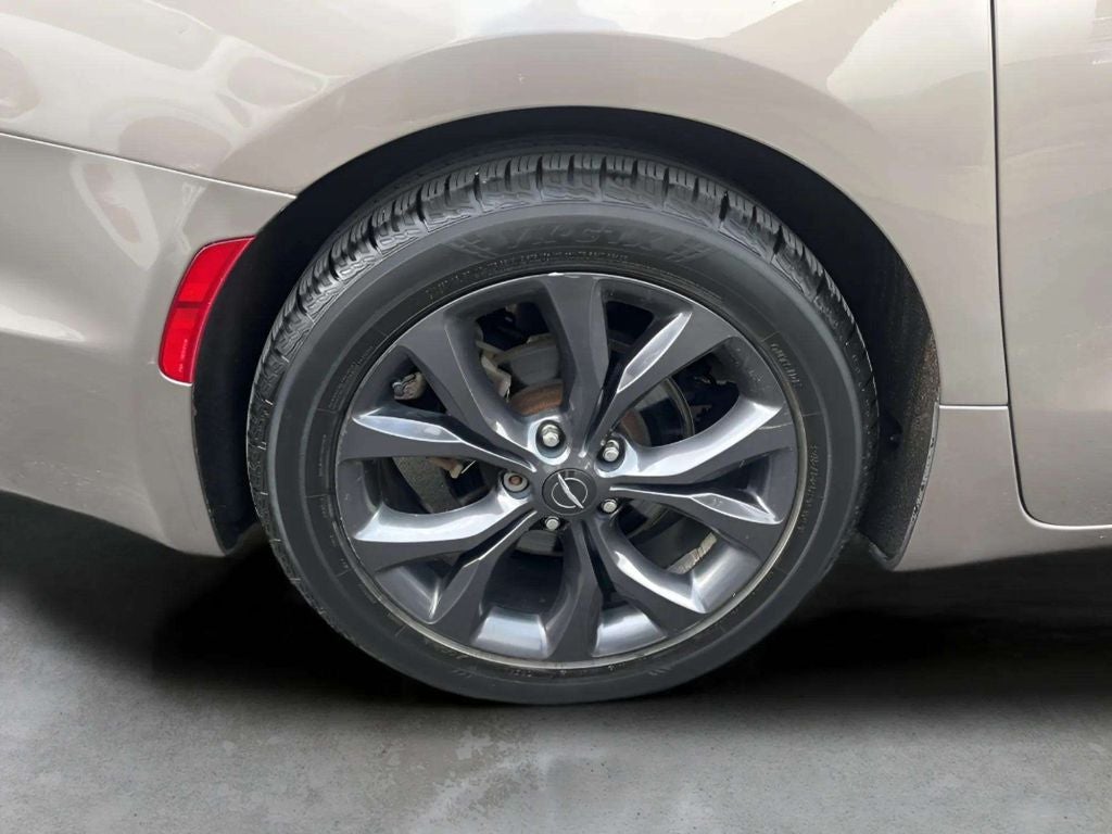 2018 Chrysler Pacifica Touring L Plus