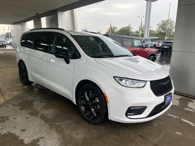 2025 Chrysler Pacifica Limited
