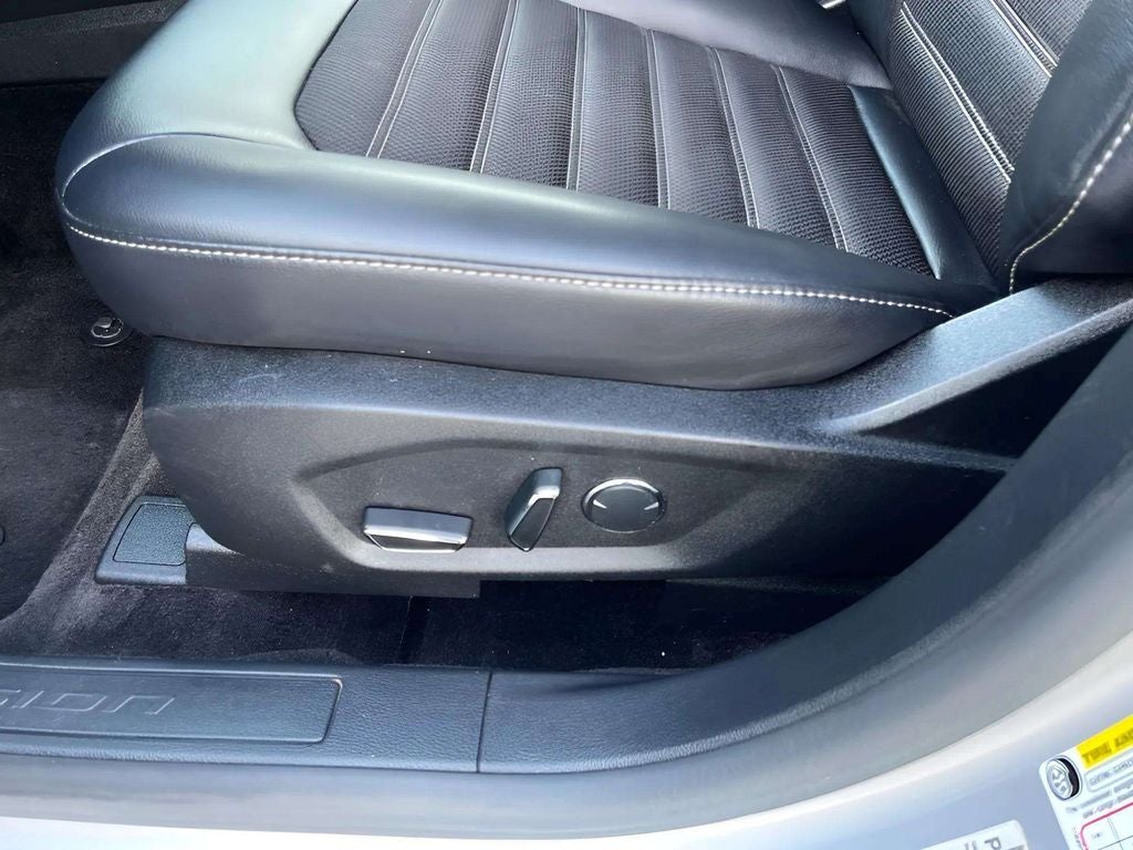 2017 Ford Fusion Hybrid SE