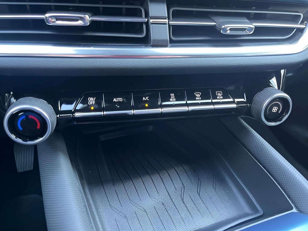 2024 Chevrolet Equinox EV LT