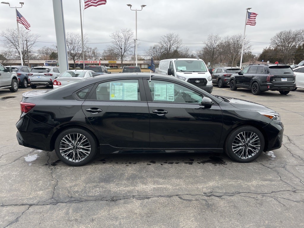2023 Kia Forte GT-Line