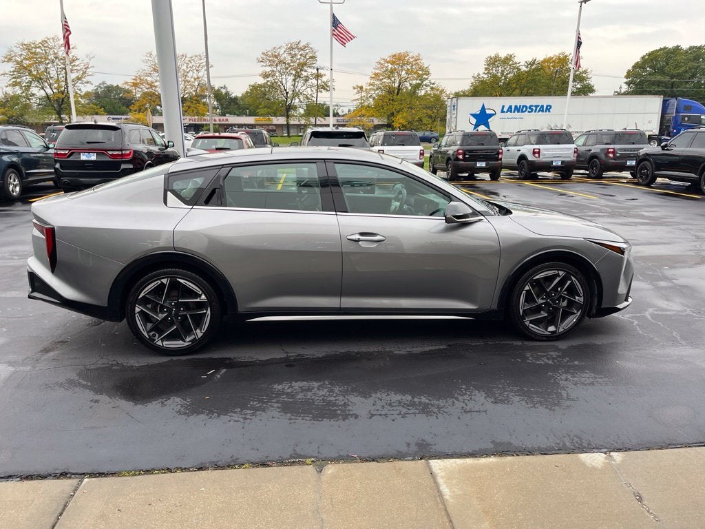 2025 Kia K4 GT-Line
