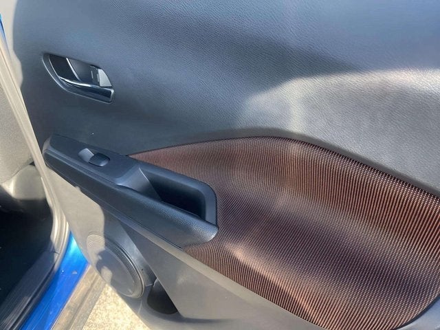 2022 Nissan Kicks SR