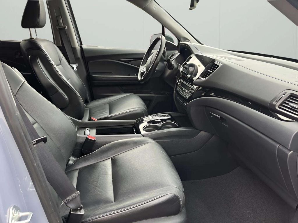2022 Honda Pilot Touring 8 Passenger