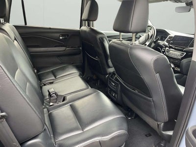 2022 Honda Pilot Touring 8 Passenger