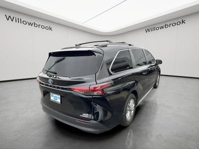 2022 Toyota Sienna XLE 7 Passenger