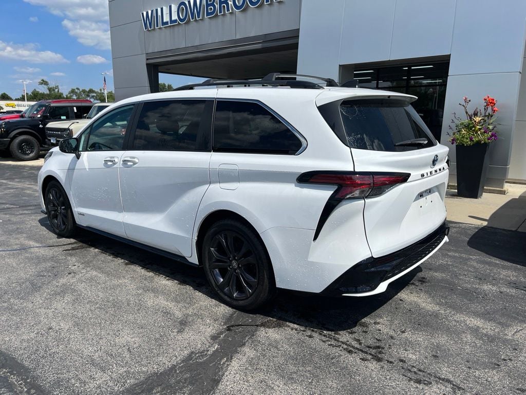 2021 Toyota Sienna XSE 7 Passenger