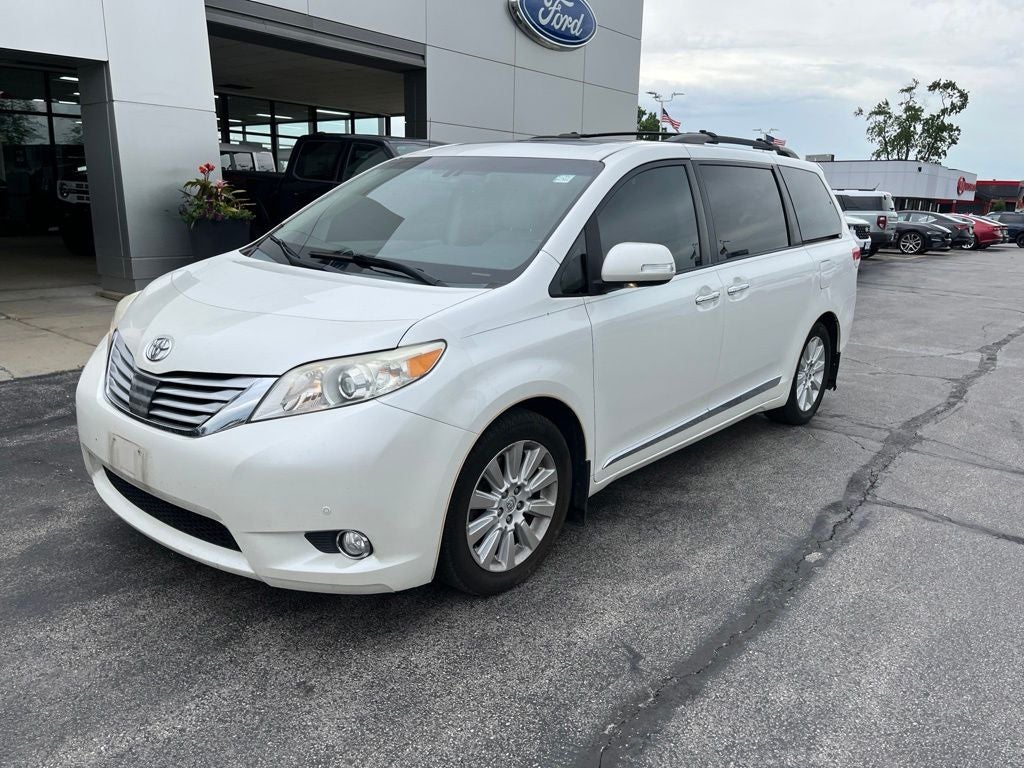 2013 Toyota Sienna Limited 7 Passenger