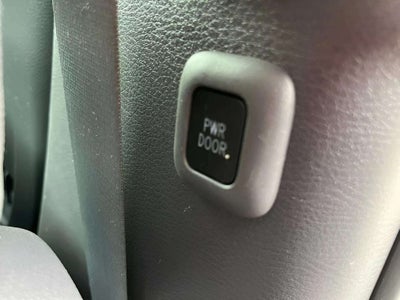 2021 Toyota Sienna XLE 8 Passenger
