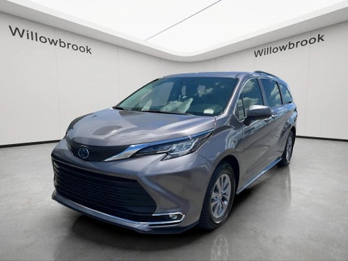 2023 Toyota Sienna XLE 8 Passenger
