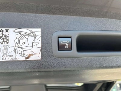 2023 Toyota Sienna XLE 8 Passenger
