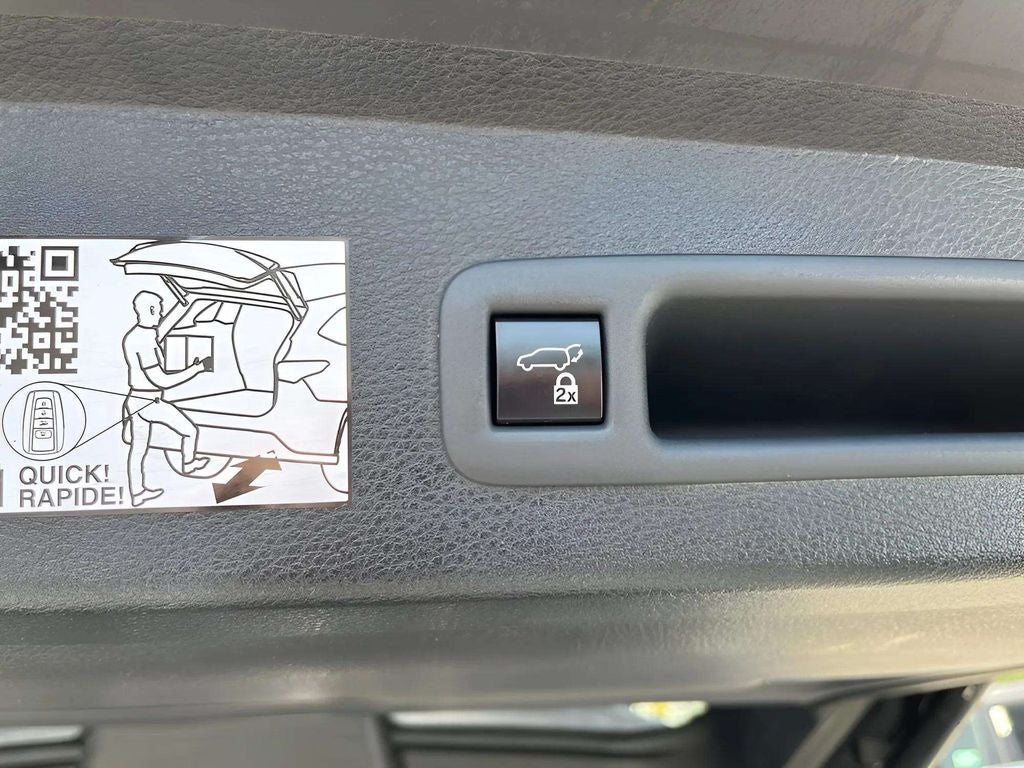 2023 Toyota Sienna XLE 8 Passenger