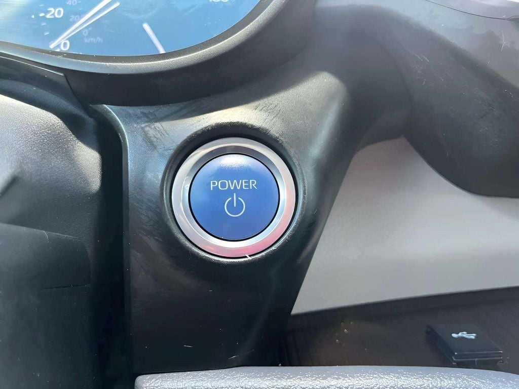 2023 Toyota Sienna XLE 8 Passenger