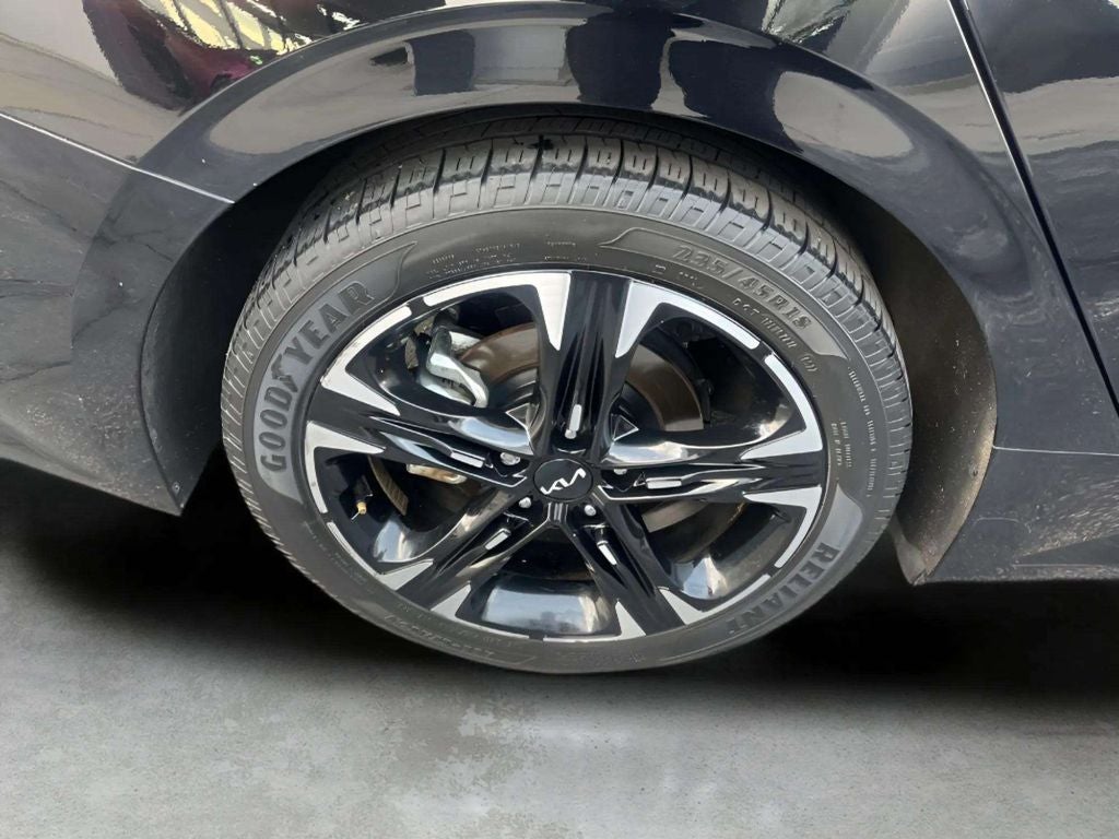 2024 Kia K5 GT-Line