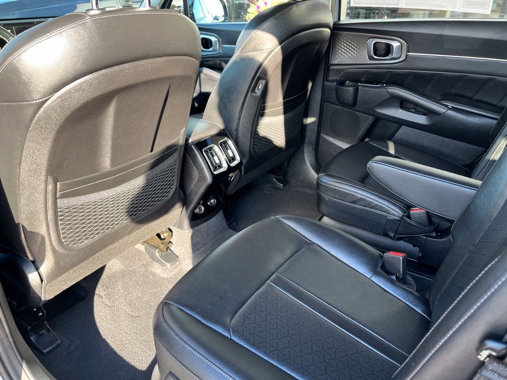2022 Kia Sorento SX