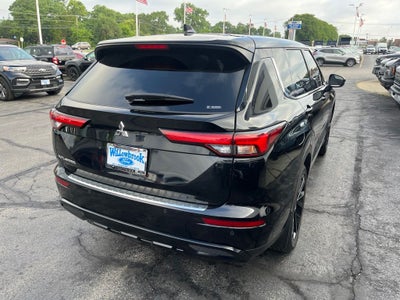 2022 Mitsubishi Outlander Black Edition