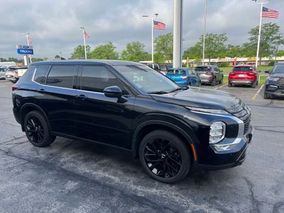 2022 Mitsubishi Outlander Black Edition