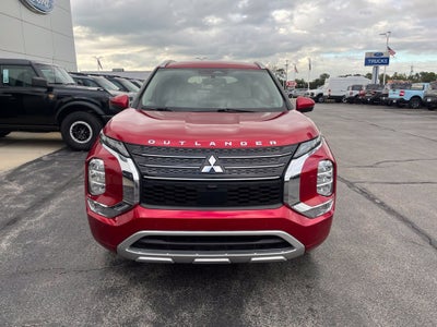 2023 Mitsubishi Outlander Base