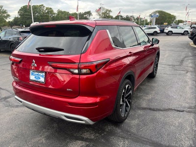 2023 Mitsubishi Outlander Base