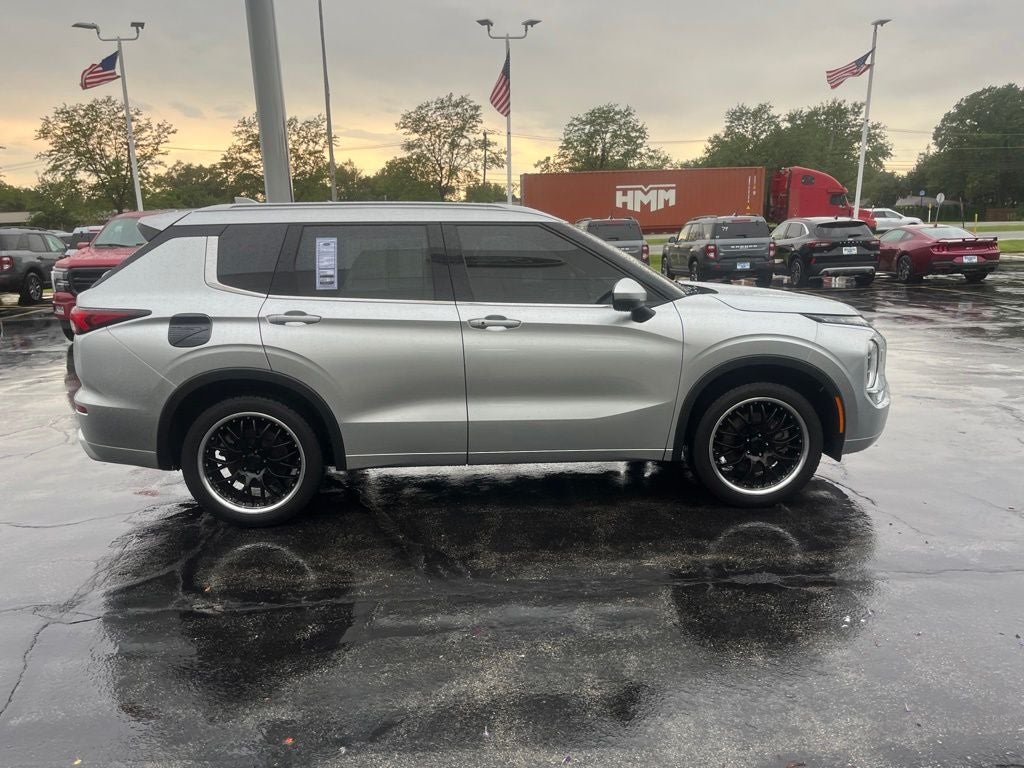 2022 Mitsubishi Outlander SEL