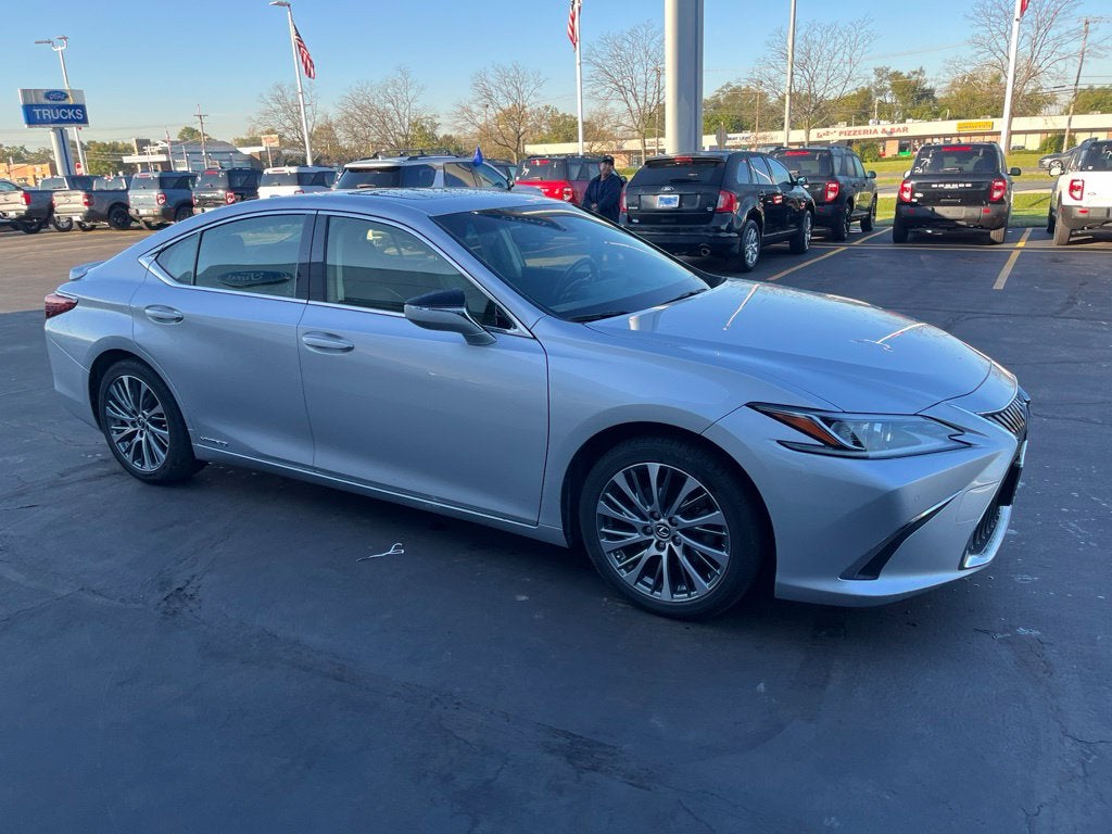 2019 Lexus ES 300h