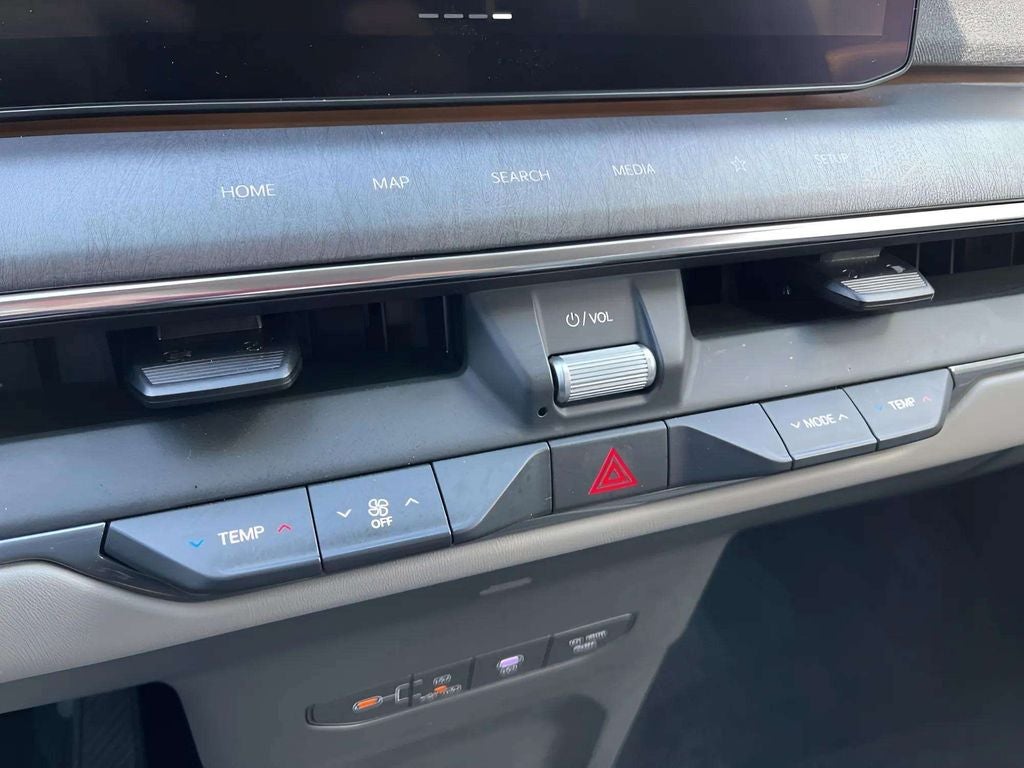 2024 Kia EV9 Land