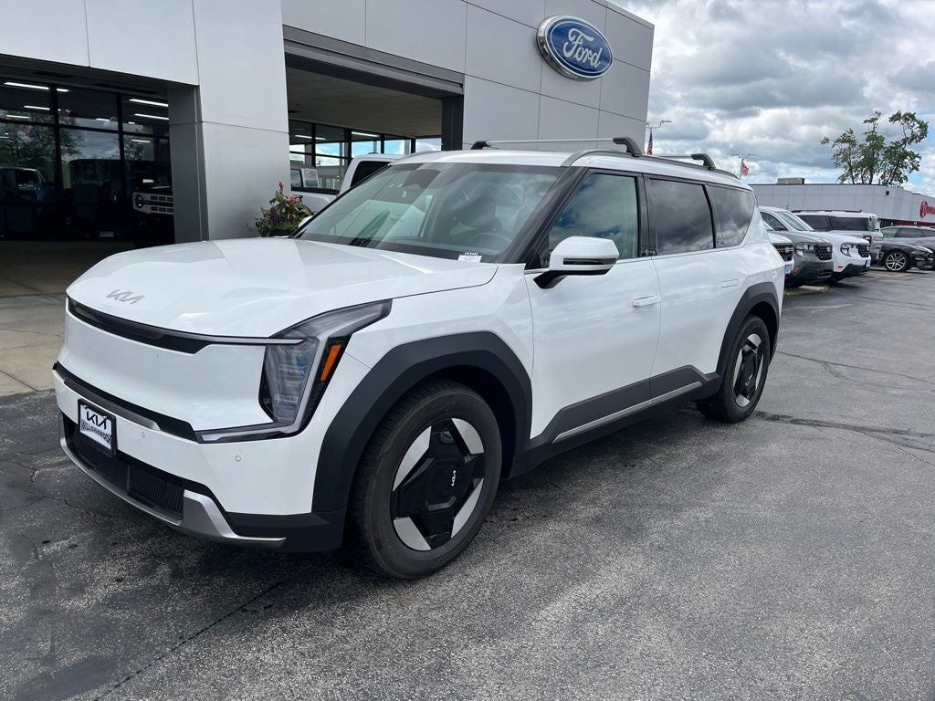 2024 Kia EV9 Wind AWD's photo