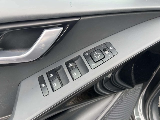 2023 Kia Niro EX Touring