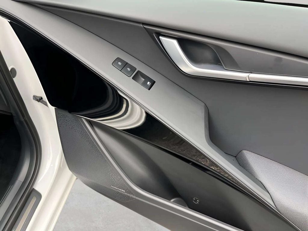 2023 Kia Niro EV Wave