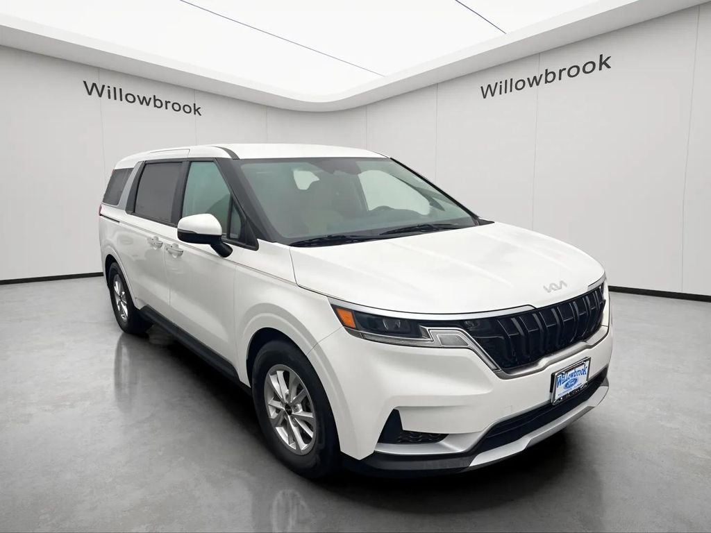 2024 Kia Carnival LX