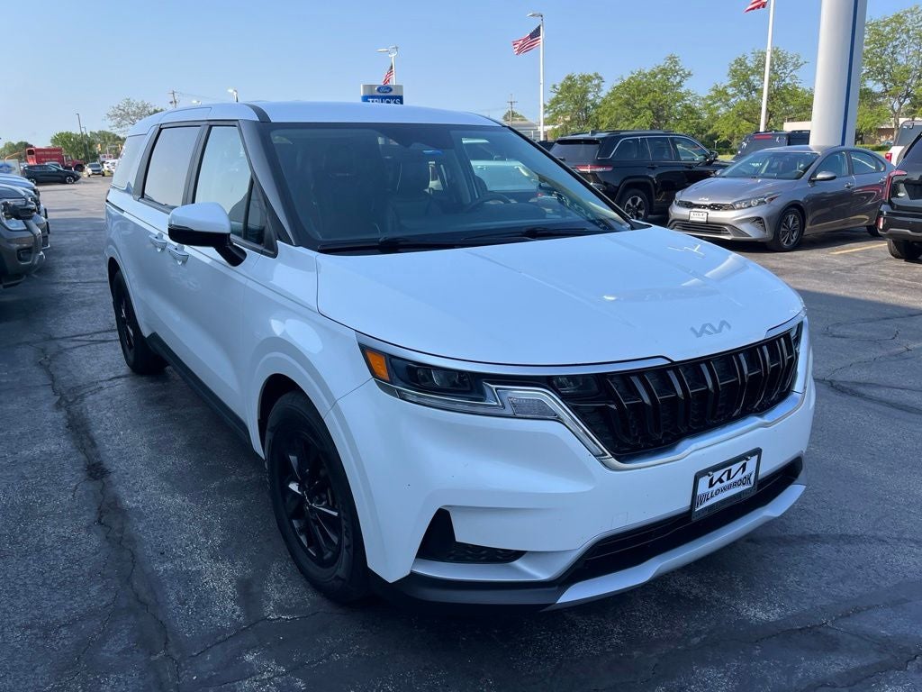 2022 Kia Carnival LX