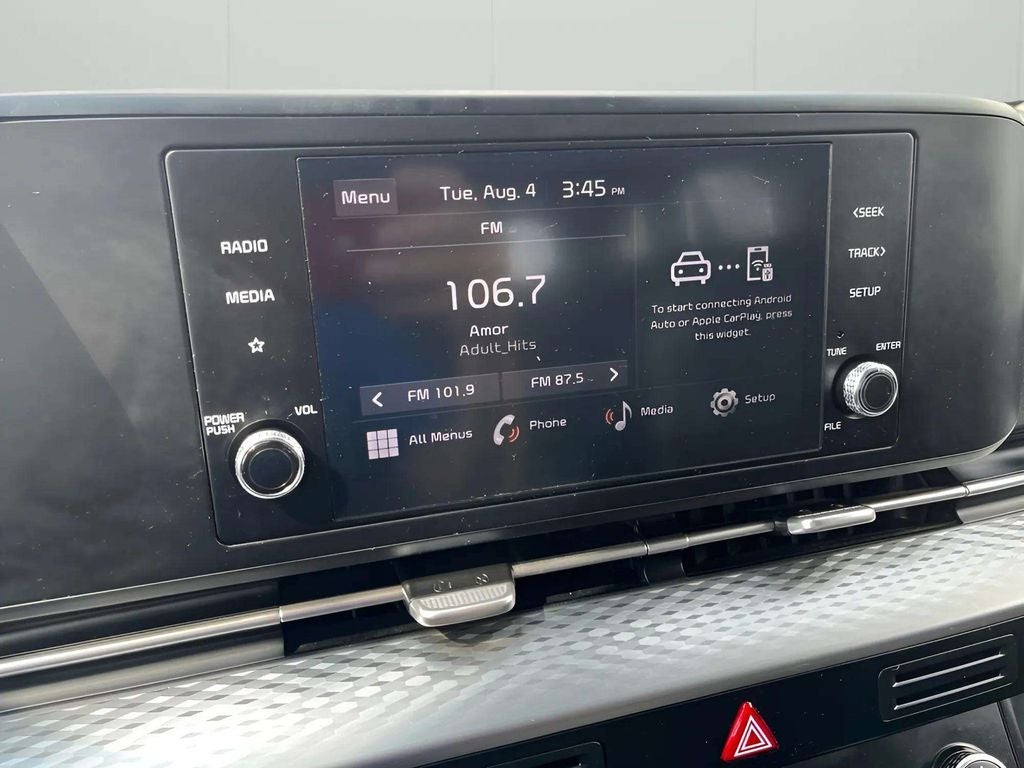 2024 Kia Carnival LX