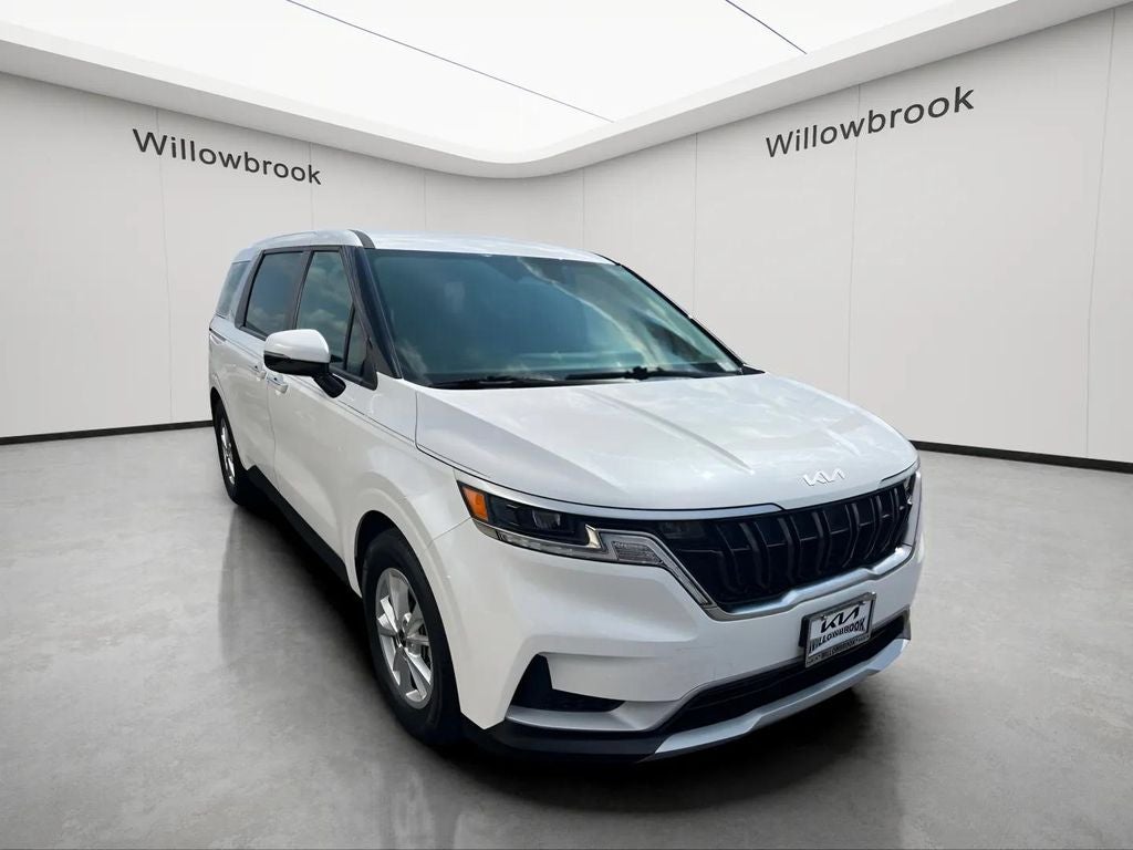 2024 Kia Carnival LX