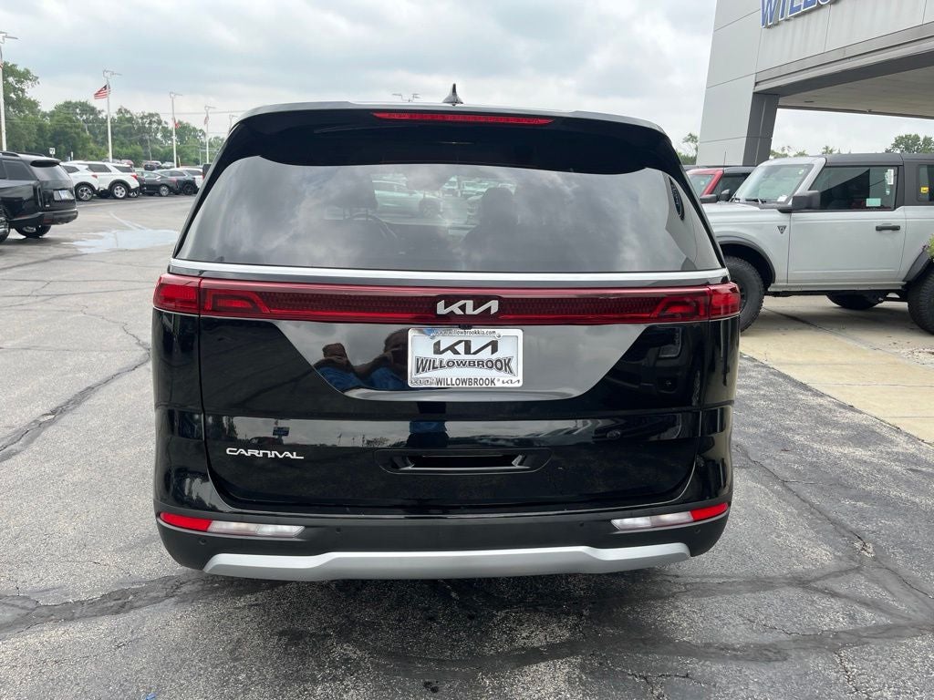 2023 Kia Carnival LX Seat Package