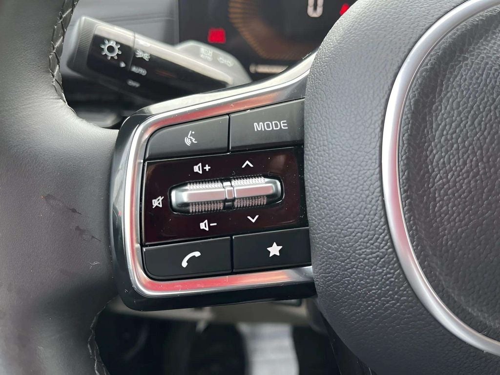 2025 Kia Carnival LXS