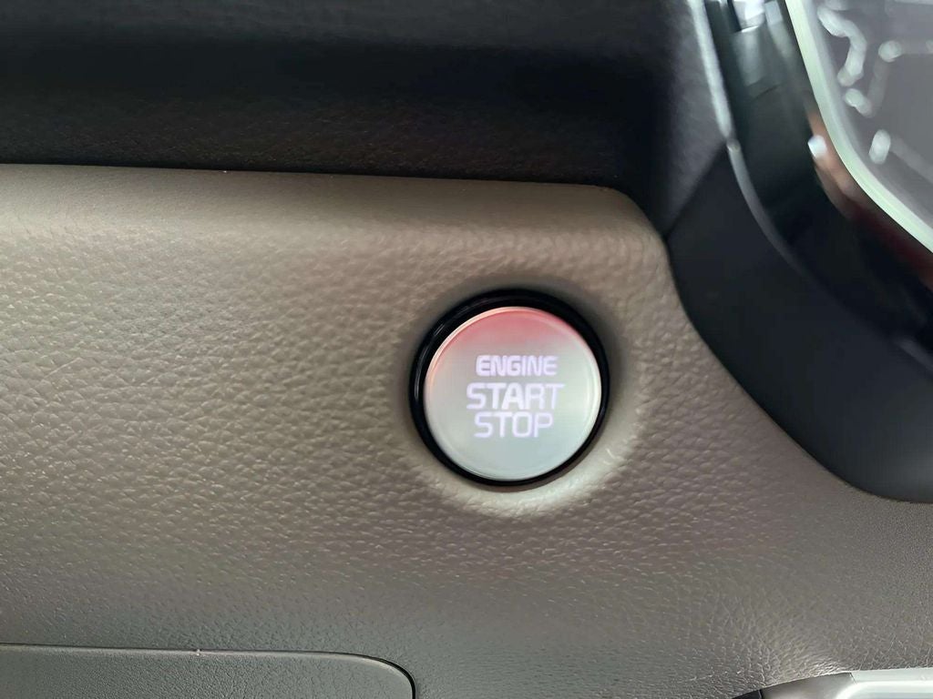 2025 Kia Carnival LXS