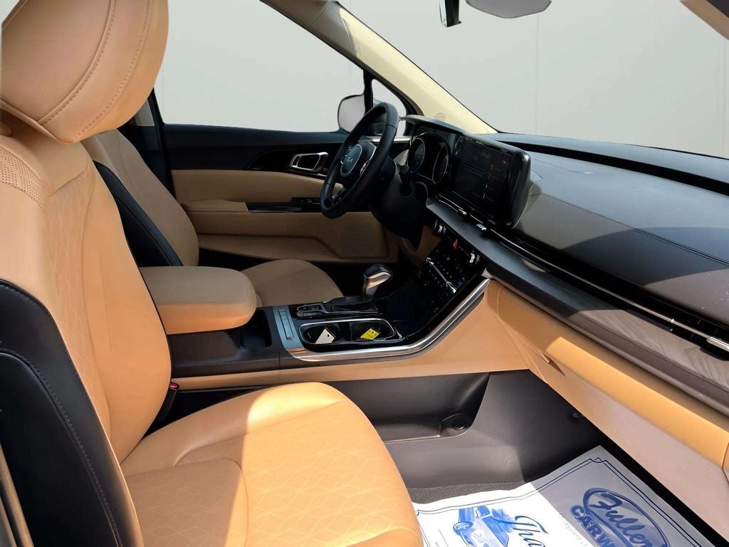 2024 Kia Carnival EX