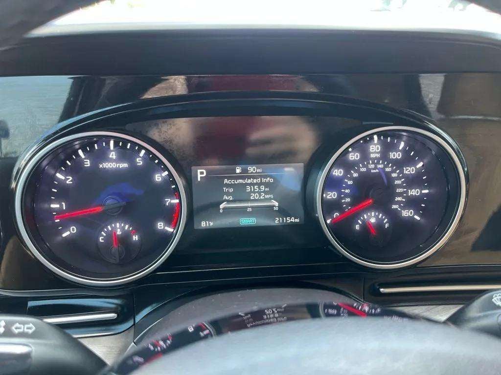 2024 Kia Carnival EX