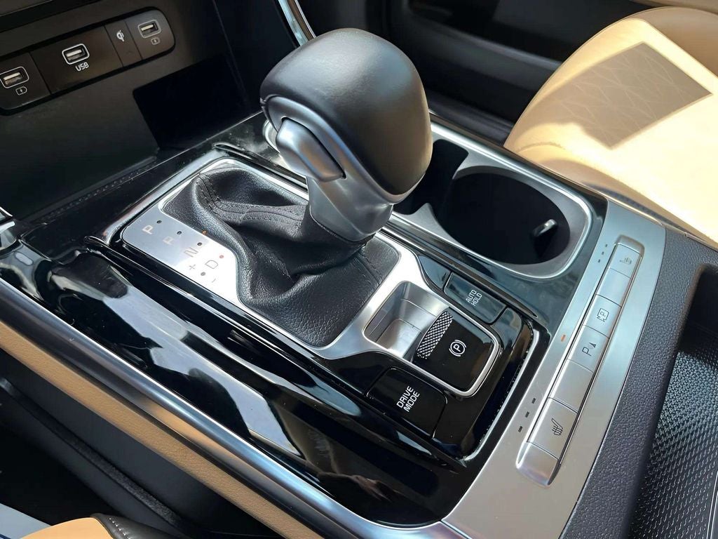 2024 Kia Carnival EX
