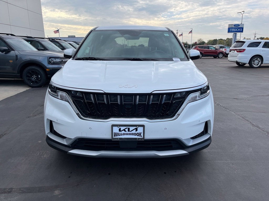 2023 Kia Carnival EX