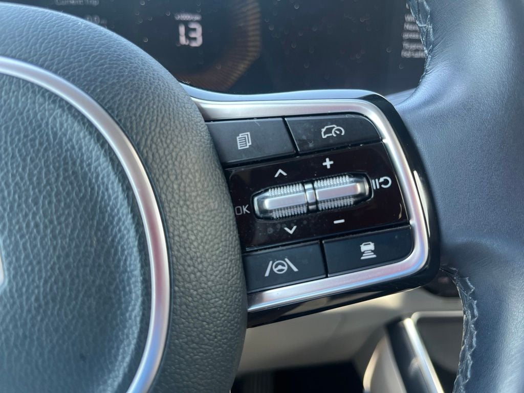 2025 Kia Carnival EX