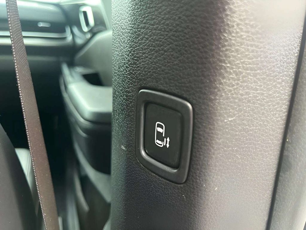 2025 Kia Carnival SX
