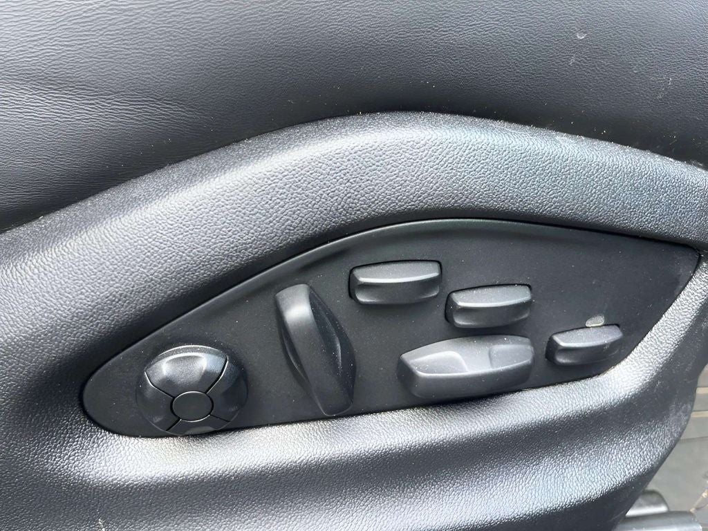 2025 Porsche Cayenne GTS