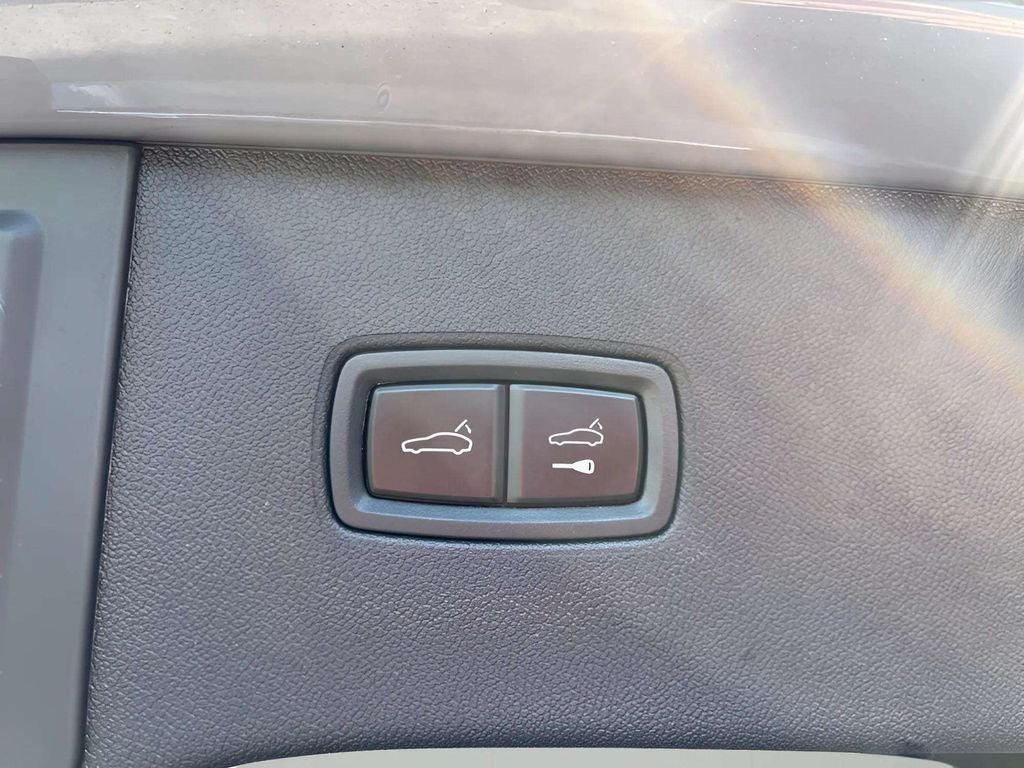 2025 Porsche Cayenne GTS