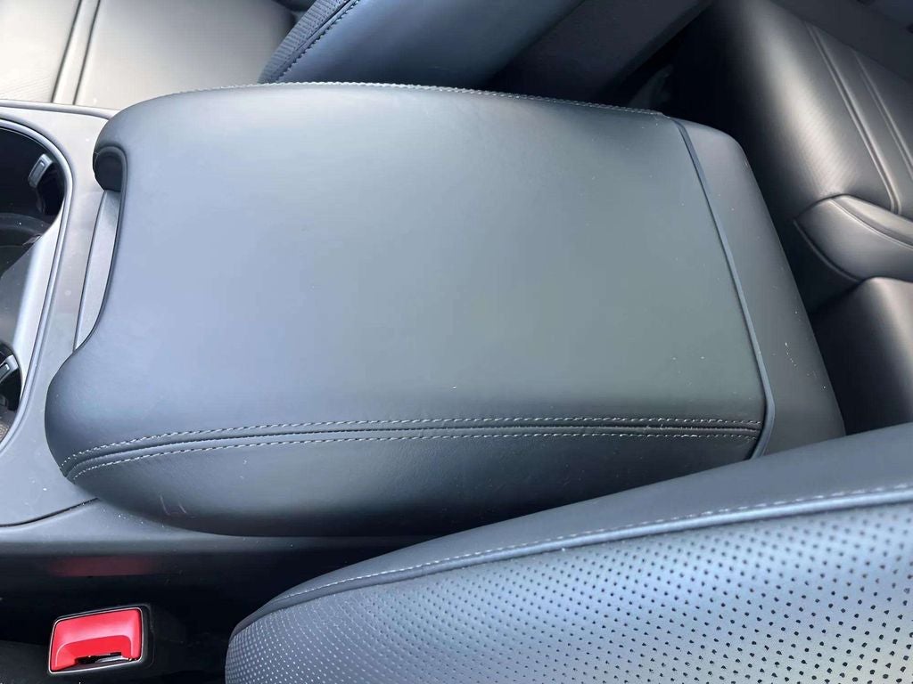 2025 Porsche Cayenne GTS