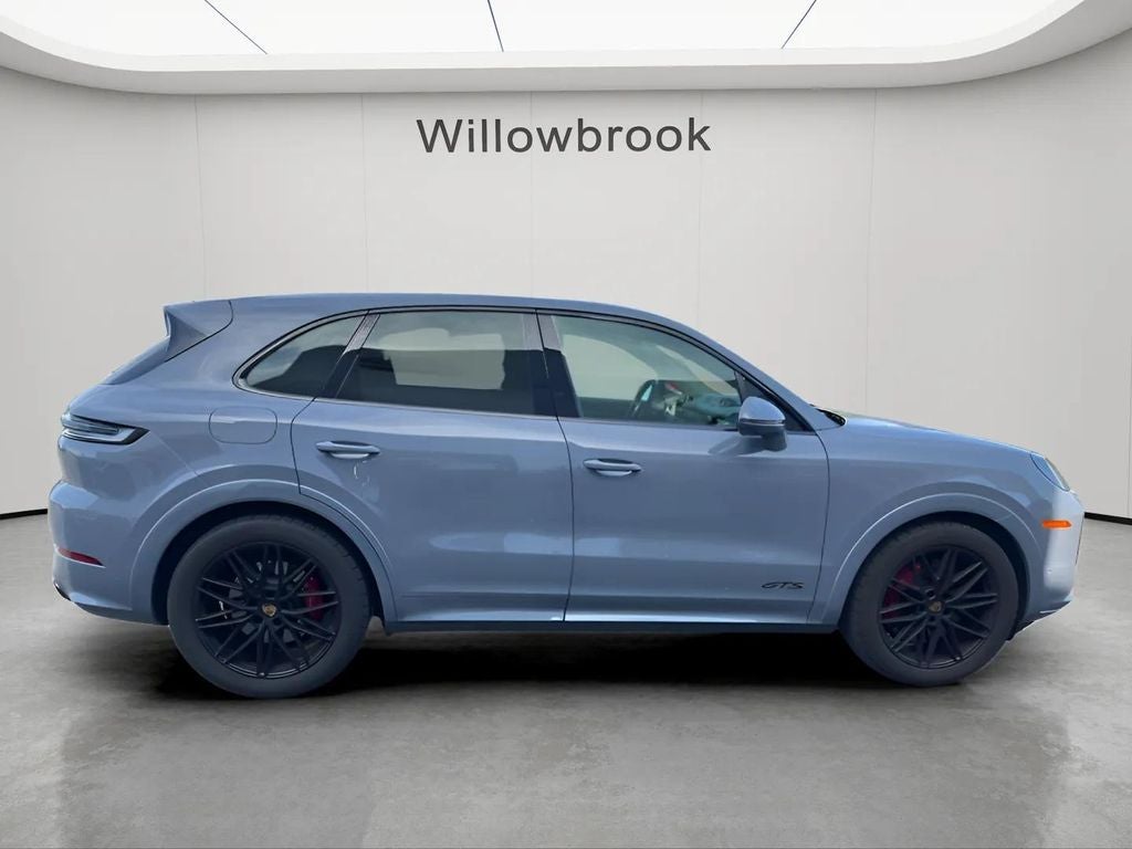 2025 Porsche Cayenne GTS